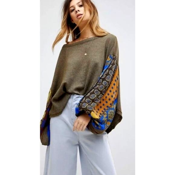 Free People BLOSSOM Oversized Printed Thermal Top Dolman Sleeves Olive Combo M - Picture 2 of 13